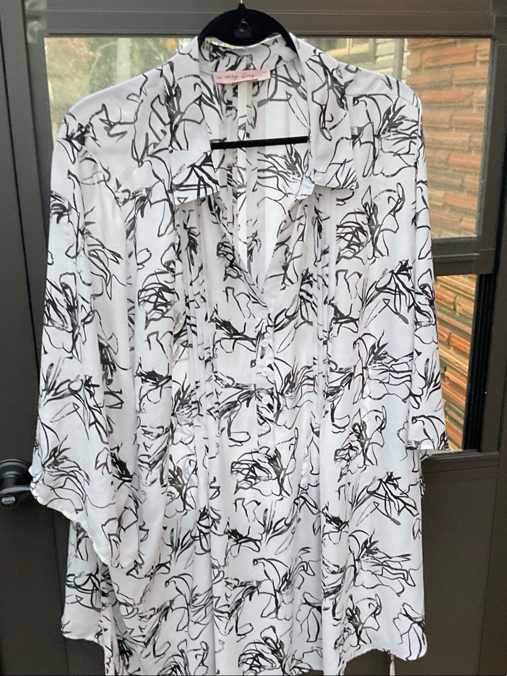 Penningtons White Shirt with Black Floral Sketch Print